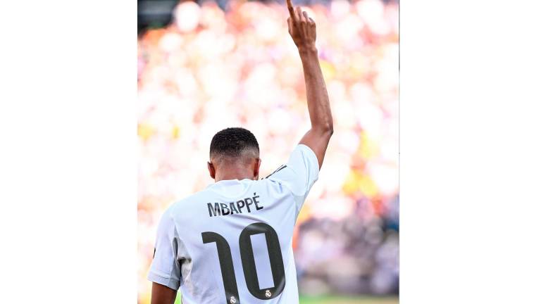 Kylian Mbappé portará el número 10 en el Real Madrid para la temporada 2025-2026, dorsal que quedó vacante tras la salida de Luka Modric al AC Milán.