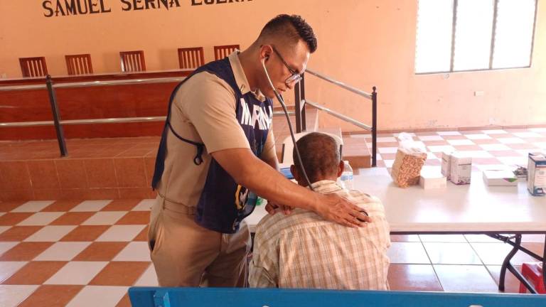 La Secretaría de Marina brindó 77 servicios en la sindicatura de la Isla del Bosque.