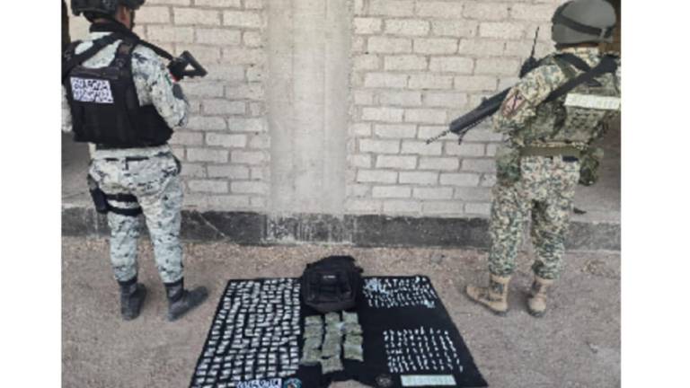 Militares incautaron 187 dosis de cristal, 159 de cocaína y 13 de mariguana en las inmediaciones del poblado de Alhuey.