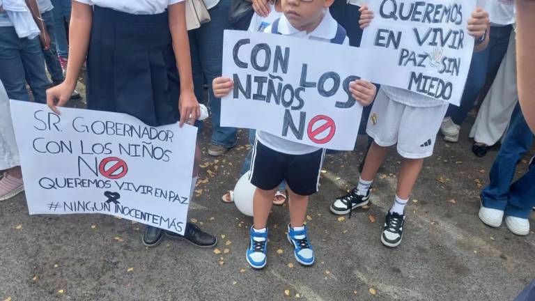 Feliciano Castro Meléndrez evitó emitir juicios sobre la muerte de las niñas Alexa y Leydi en Badiraguato, y afirmó que el caso sigue en investigación.