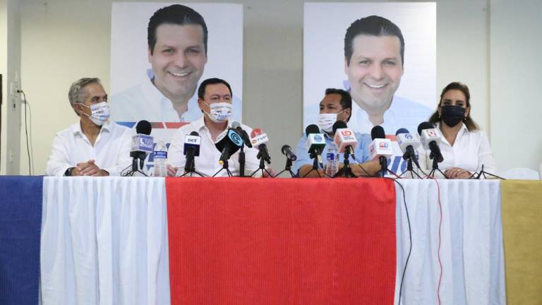 Los senadores de la República respaldan la candidatura de Fernando Pucheta Sánchez.