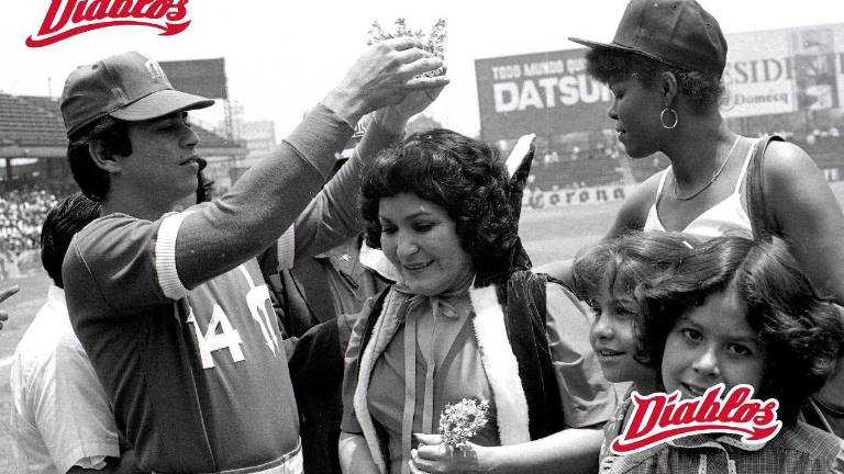 Carmen Salinas fue madrina de los Diablos Rojos en cinco ocasiones