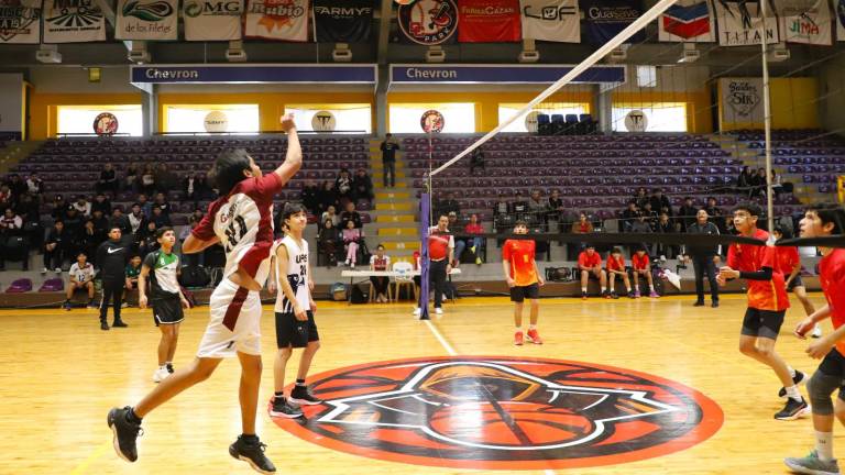 Buenos encuentros se observaron en el voleibol de sala, en Guasave.