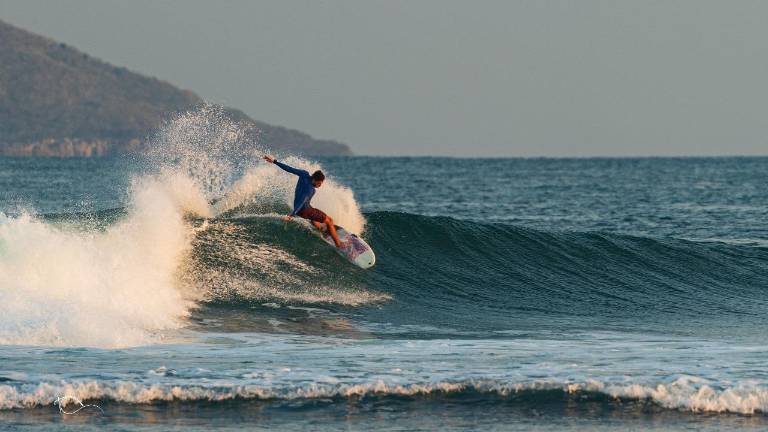 Invitan a competir en el Torneo Relámpago de Surf Pinos