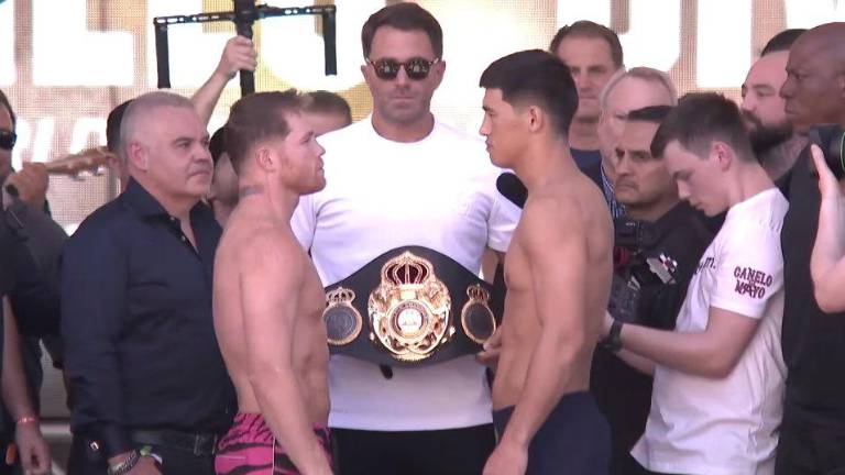 Saúl “Canelo” Álvarez y Dmitry Bivol ya están en negociaciones para un segundo combate entre ellos.