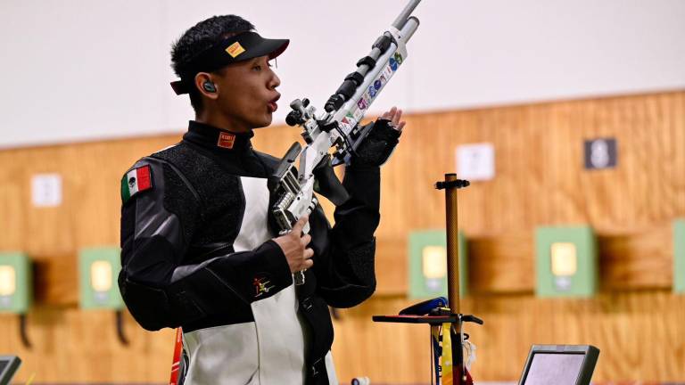 Edson Ramírez gana el oro en rifle de aire a 10 metros.