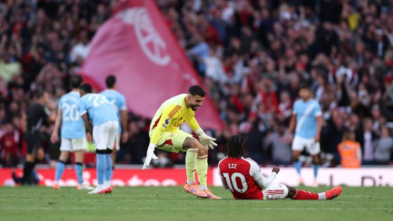 El Arsenal alcanzó a rescatar un empate ante el Manchester City en el Emirates.