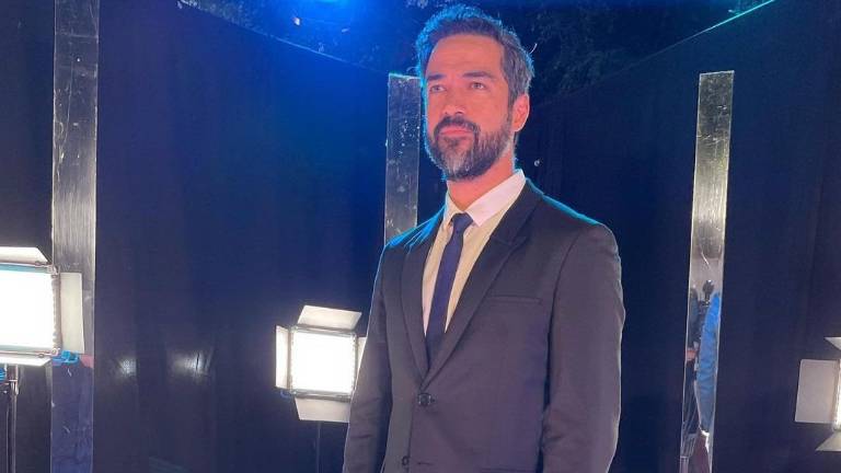 A través de su cuenta de Twitter, el ex RBD Alfonso Herrera dio a conocer que se separa de su esposa, Diana Vázquez.