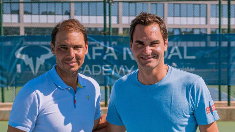 Roger Federer volvió a las instalaciones de la Rafa Nadal Academy, donde compartió una jornada especial con su histórico rival y gran amigo, Rafa Nadal.