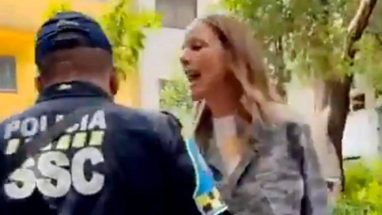 Ximena Pichel ofendió a un policía que la infraccionaba por estacionar su vehículo sin pagar parquímetro.