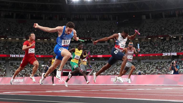 Italia gana en cerrado cierre.