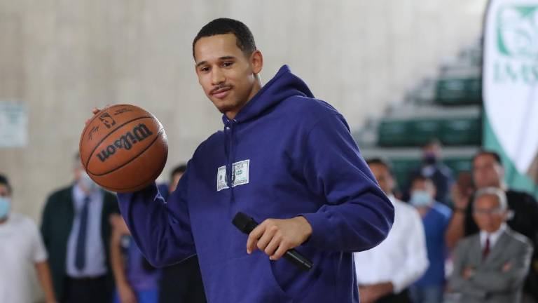 Juan Toscano ve un futuro promisorio con los Lakers, para quienes jugará a partir de la próxima temporada.