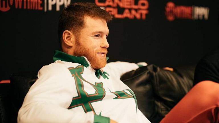 Saúl “Canelo” Álvarez podría pelear ante Dubái ante Dmitry Bivol.