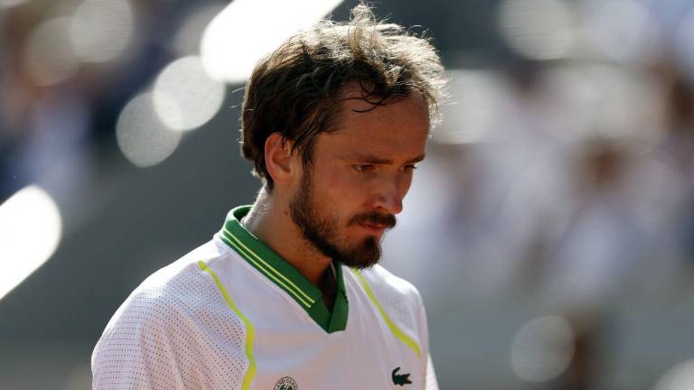 Daniil Medvedev fue eliminado en la primera ronda del Roland Garros.