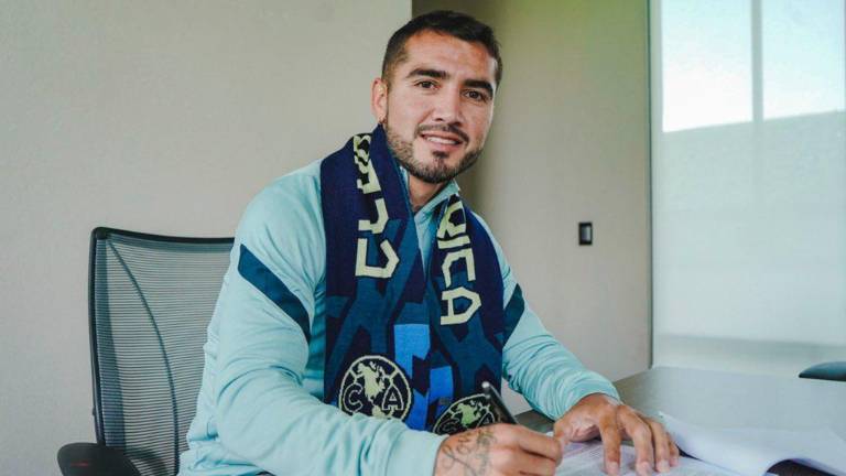Mario Osuna estampó su firma con el América el pasado lunes.