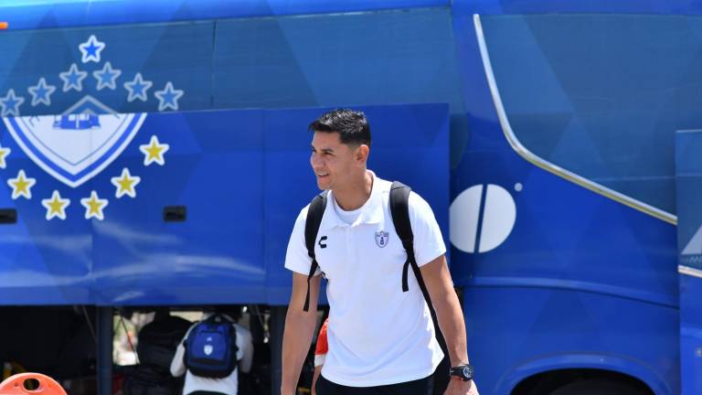 Óscar Ustari sale del Pachuca.