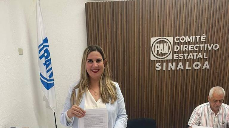 La Regidora Ana Gabriela López Quevedo clama al Gobernador de que les ayude a contar con una ambulancia adicional en Rosario.