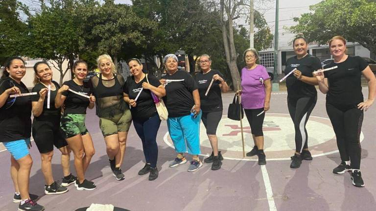 Diferentes grupos de zumba han externado su deseo de participar en la clase.