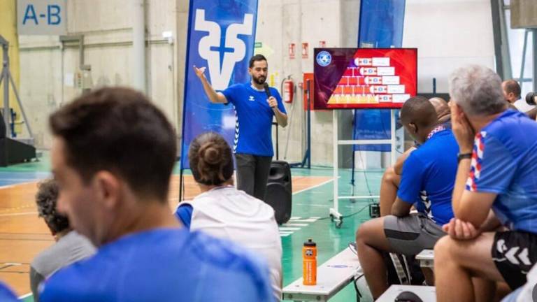Eric Weissling representó a Venados Basketball en el Lucentum Hub Festival 2025.