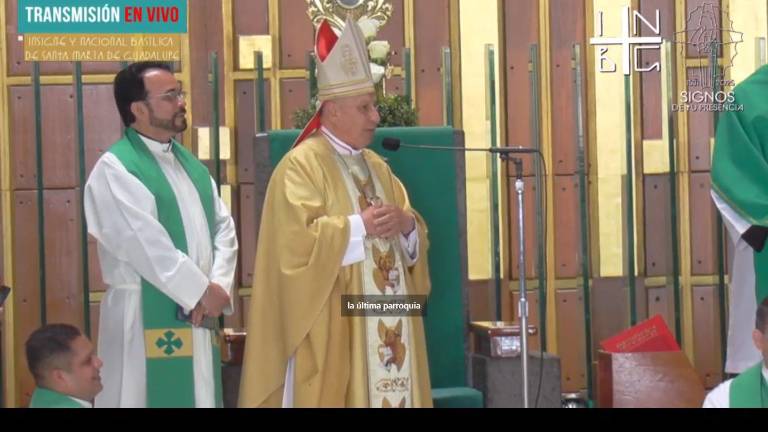 El Obispo de la Diócesis de Mazatlán, Mario Espinosa Contreras, ofició una misa en la Basílica de Guadalupe durante la peregrinación anual de la Diócesis.