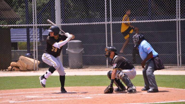 Carlos Tirado pule su talento en las fincas de los Piratas de Pittsburgh.