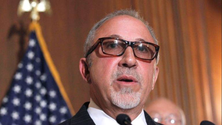 Emilio Estefan.