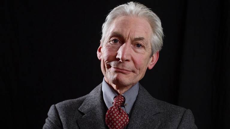 Charlie Watts, baterista de los Rolling Stones fallece a la edad de 80 años.