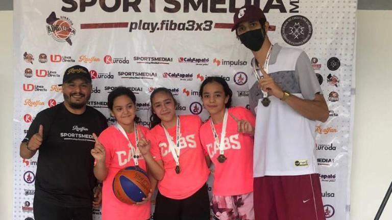María Joaquina Mora, Julia Pérez, Camila López y Renata Peñuelas, de la Academia de Caballeros de Culiacán, representarán a Sinaloa en el Campeonato Nacional 3x3.