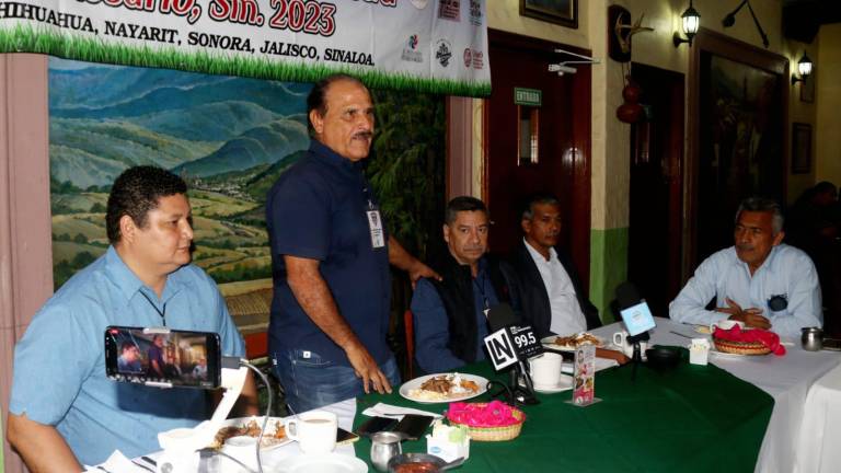 En rueda de prensa se dan detalles del torneo.