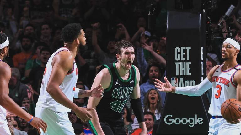 Luke Kornet tuvo una sobresaliente actuación.