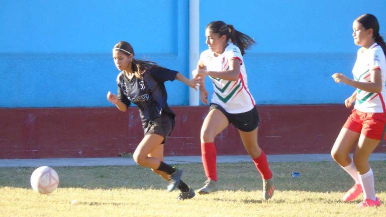 La Liga Estudiantil de futbol está próxima a ponerse en marcha.