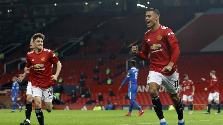 Mason Greenwood celebra su anotación.