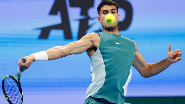 Carlos Alcaraz tuvo un debut exitoso en Doha.