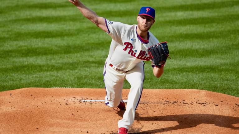 Zack Wheeler hizo de todo en el triunfo de los Filis.