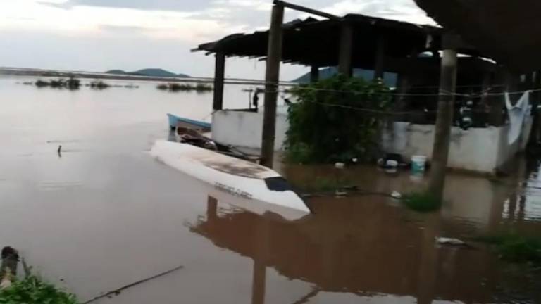 Los sitios pesqueros de Chametla sufrieron el impacto del Huracán Nora.
