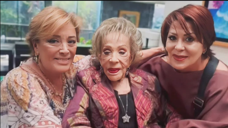 Silvia Pinal ingresa a hospital de emergencia.