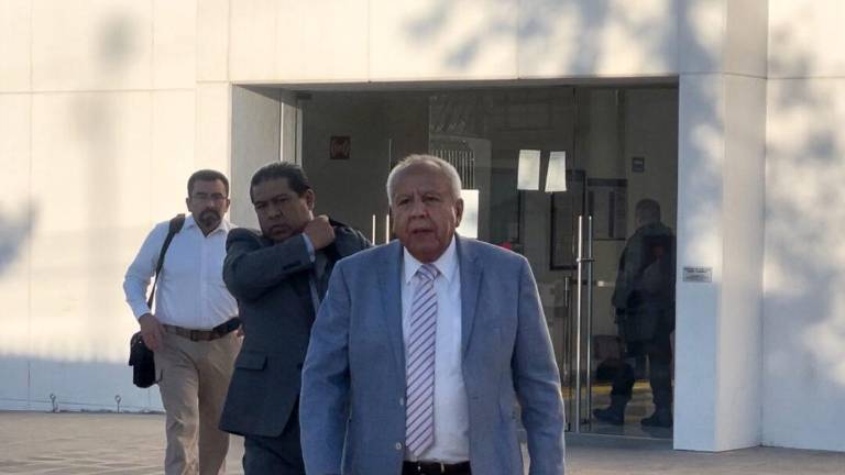 Francisco Garduño, Comisionado del INM, al salir de la audiencia judicial.