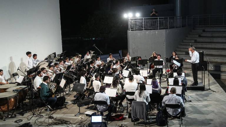 La Banda Sinfónica Juvenil del Estado de Sinaloa.
