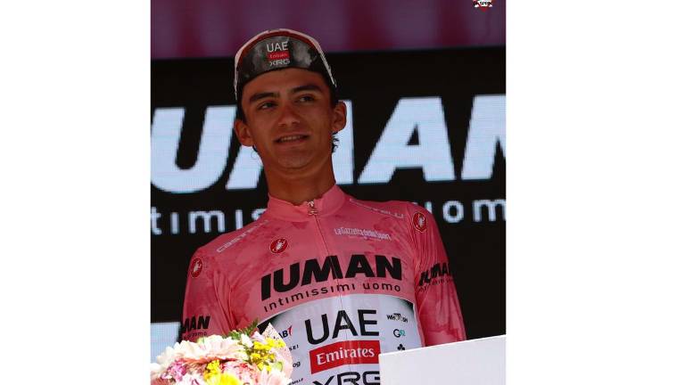 Isaac del Toro cumple su sueño de ser líder del Giro de Italia.