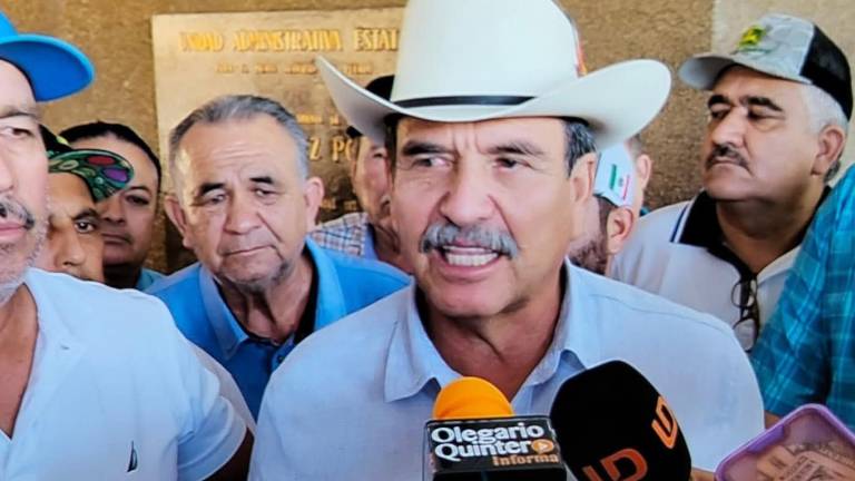 Productores agrícolas acuerdan levantar la huelga en Palacio de Gobierno tras diálogo con Gobernador.