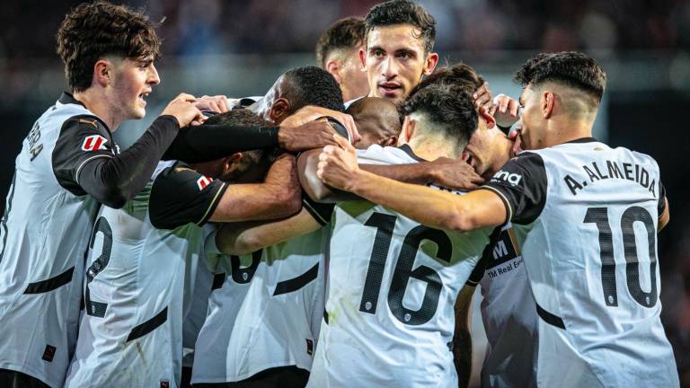 El Valencia recibirá al Barcelona en los cuartos de final de la Copa del Rey.