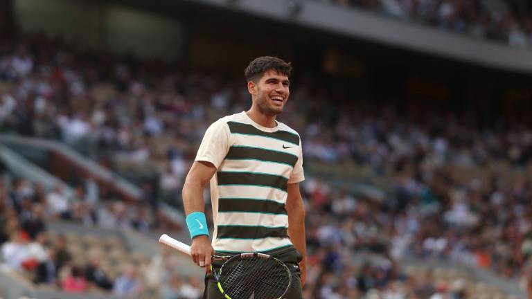 Carlos Alcaraz ya se instaló en las semifinales de Roland Garros.