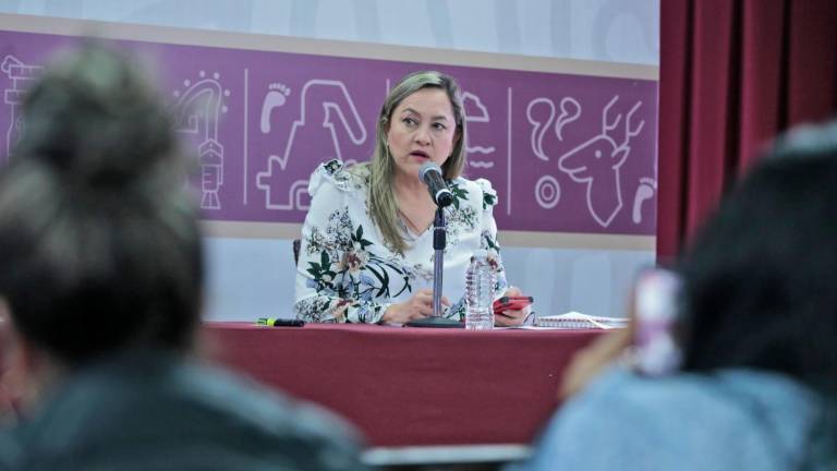 Verona Hernández, vocera de la Secretaría de Seguridad Pública de Sinaloa, ofreció detalles sobre los operativos recientes y los aseguramientos realizados en Culiacán.