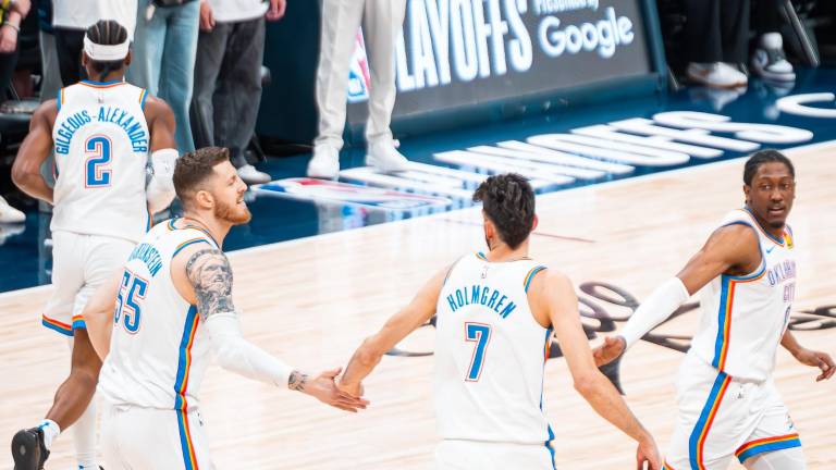 El Thunder supo resolver el cuarto encuentro y se quedó con la victoria, para empatar la semifinal del Oeste.
