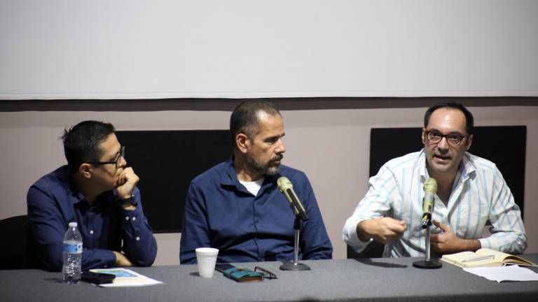 Javier Velázquez, Jesús Ramón Ibarra y Francisco Meza Sánchez hablan sobre el poeta rosarense.