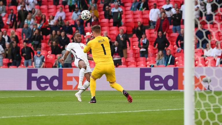 Raheem Sterling fue el autor del gol con el que Inglaterra terminó la fase de grupos como líder del sector D.