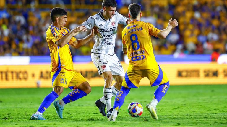 Necaxa rozó la hazaña ante Tigres, pero los felinos terminaron por quedarse con el boleto.