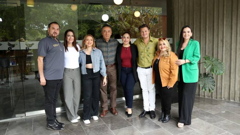 Parte del elenco que se presentará en el concierto Celin Sinfónico, este jueves 29 a las a las 19:30 horas y domingo 3 de marzo a las 12:30 horas, en el Teatro Pablo de Villavicencio.