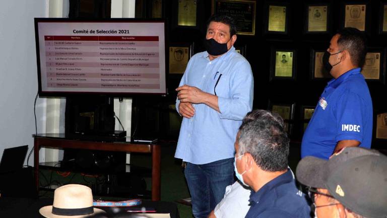 En las instalaciones del Salón de la Fama se analizaron las propuestas y se eligió a los candidatos.