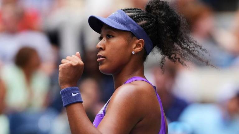 Naomi Osaka sorprendió a Coco Gauff y se instaló en los cuartos de final del US Open de tenis.